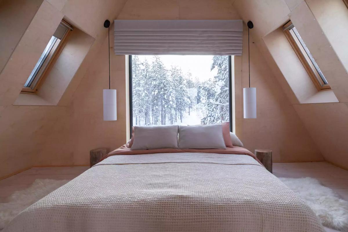 a frame cabin in lapland 10