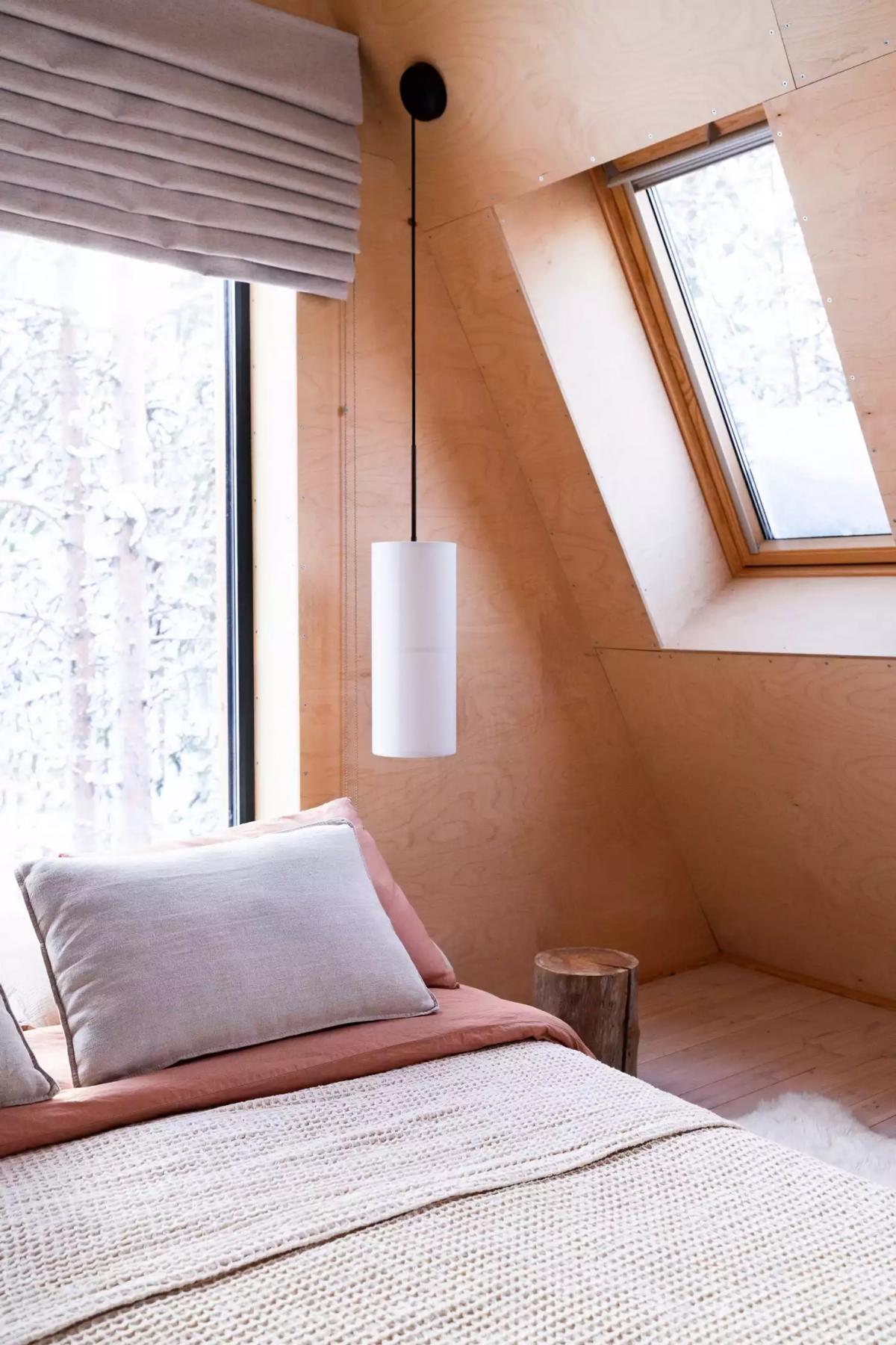 a frame cabin in lapland 11