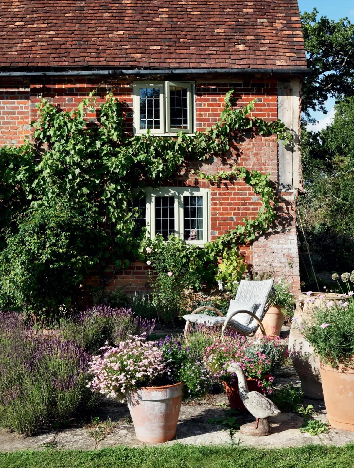 old house in surrey 1