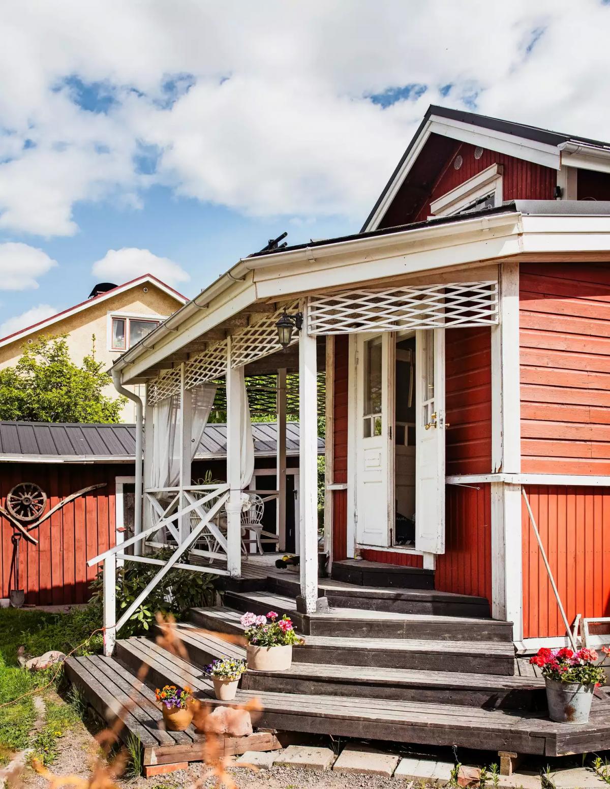 bright house in loviisa finland 3