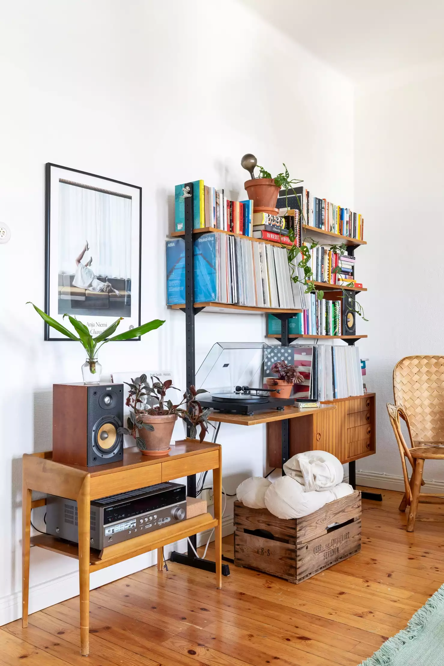 Vinyl record player and books in the living room