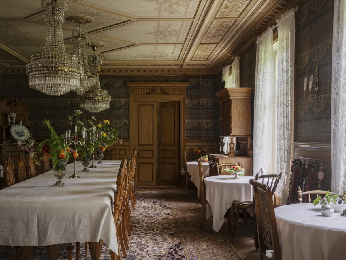 Dining room in a house where birthdays and weddings can be celebrated